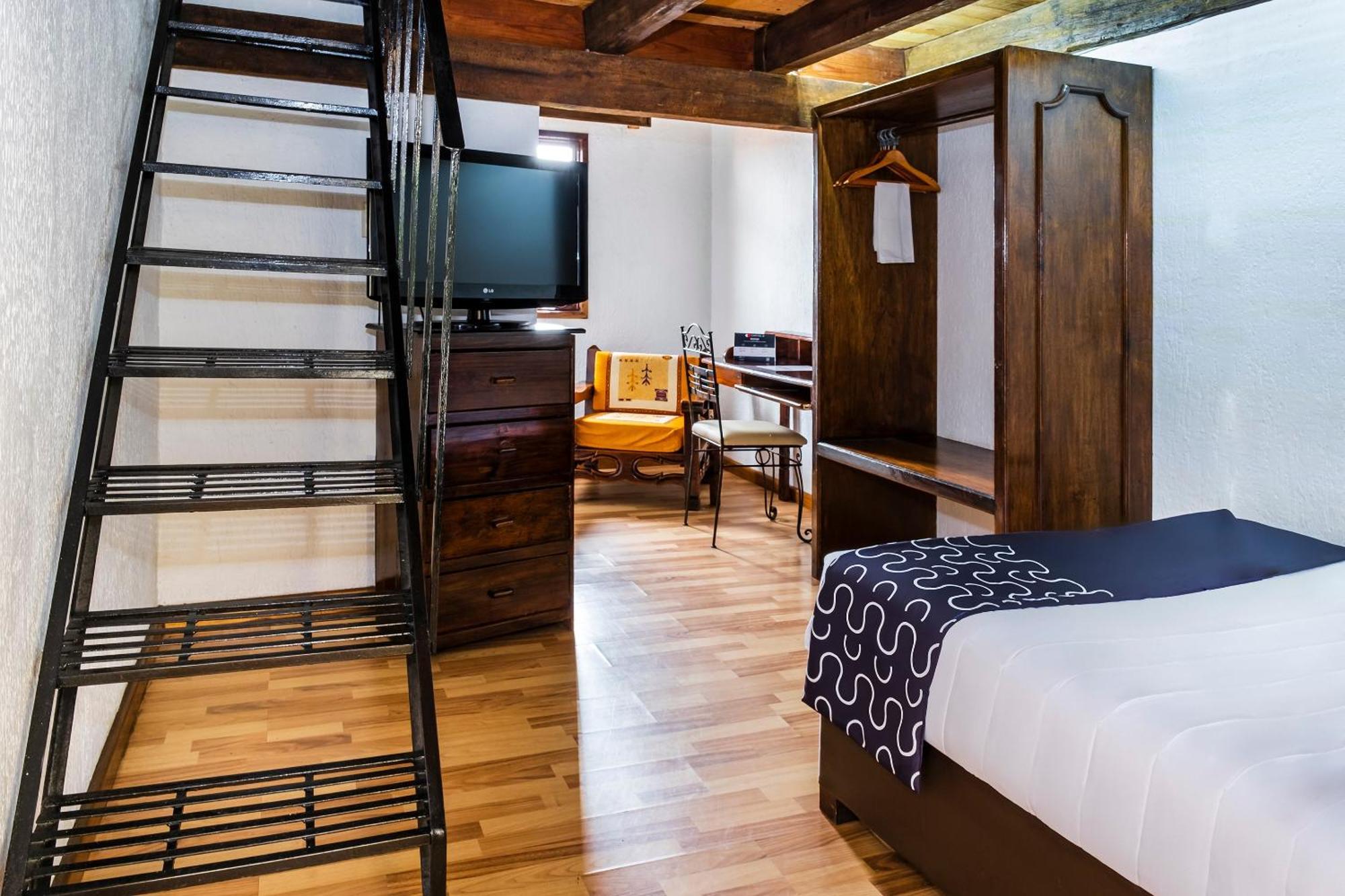 Capital O Hotel Central, Ксалапа Екстериор снимка