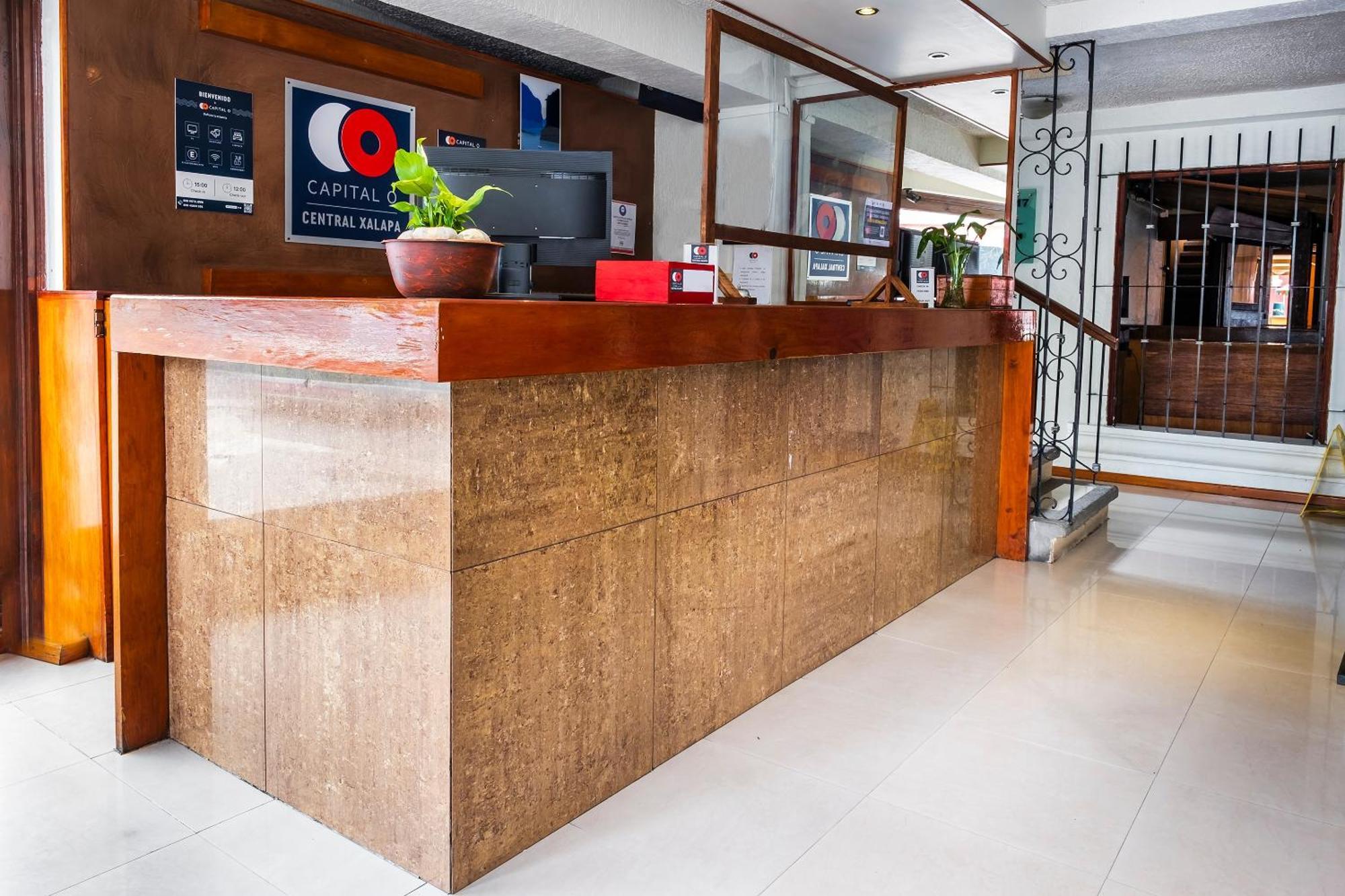 Capital O Hotel Central, Ксалапа Екстериор снимка