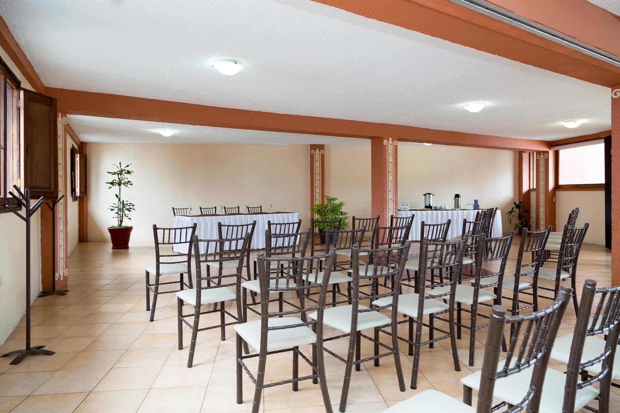 Capital O Hotel Central, Ксалапа Екстериор снимка